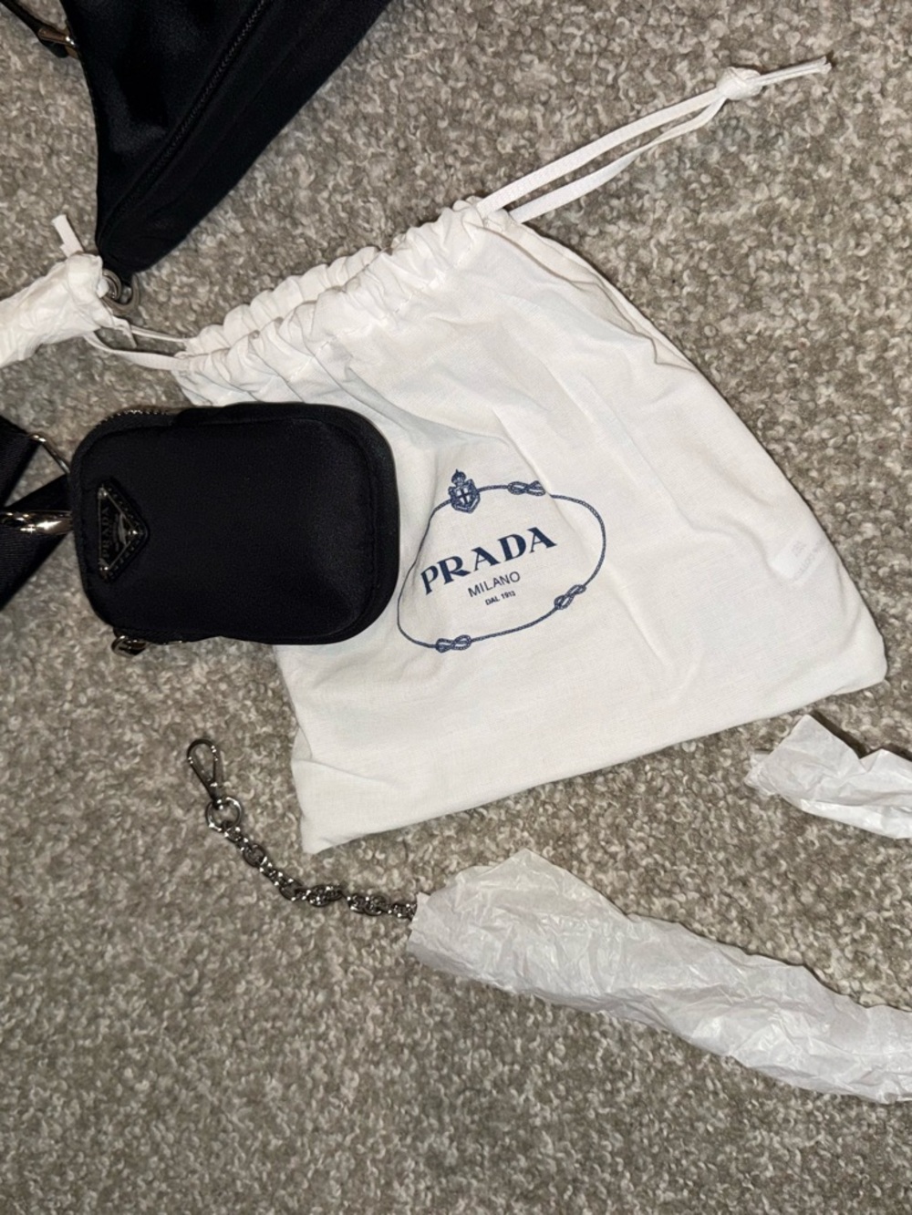 Prada Re-Edition 2005 Re-Nylon bag - Picture 11 of 16